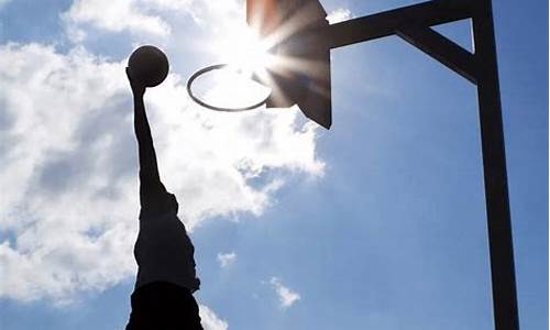 篮球运动的好处简洁的句子_篮球运动的好处